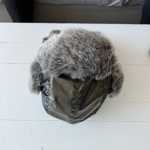 Trapper Hat - Picture 5 of 8